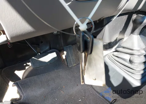 1997 Ford F-150 Lariat/Standard/Xl/Xlt из США, поврежденный, VIN 1FTDF18W0VND22243